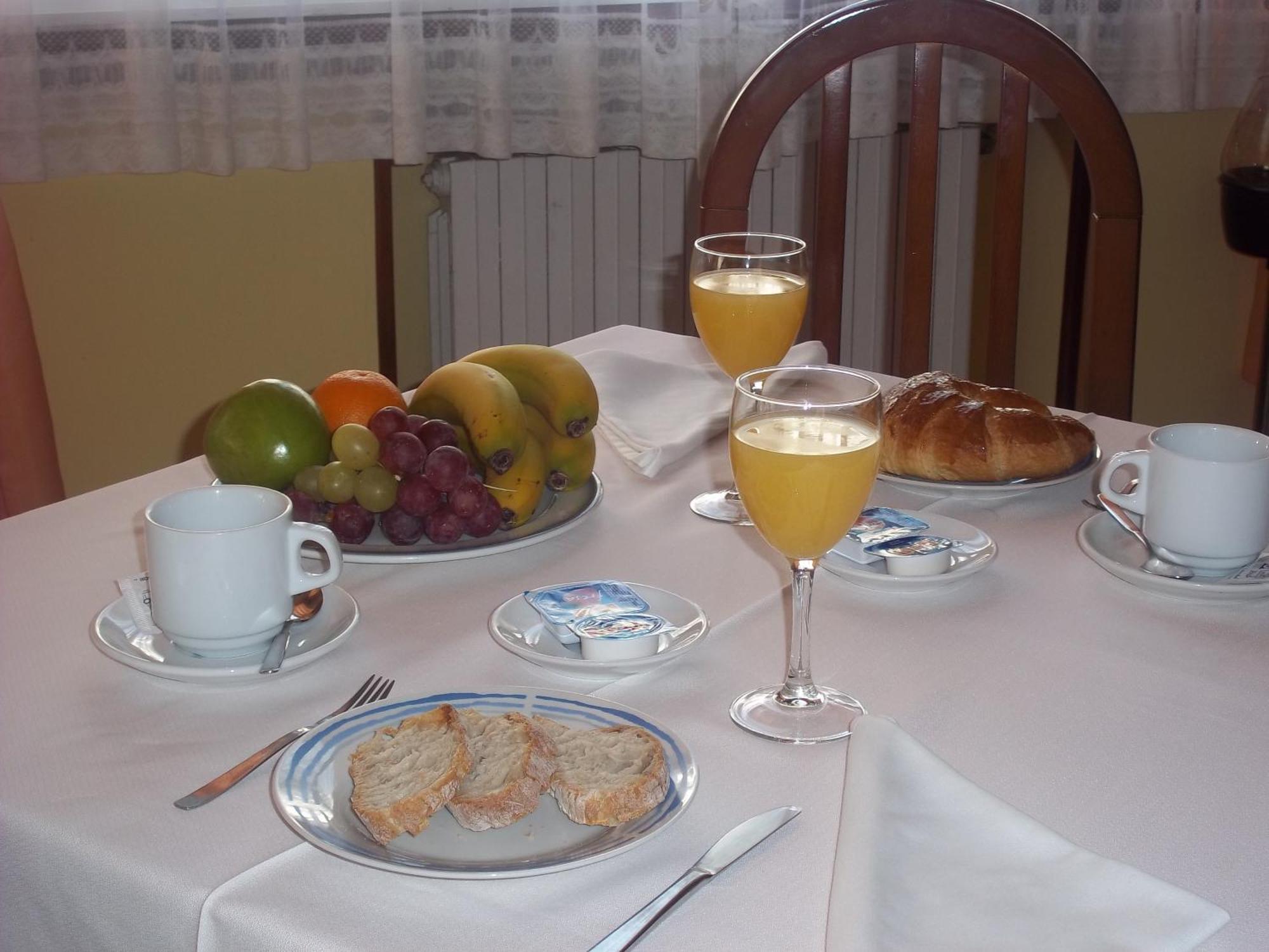 Hotel Suiza Arzúa Екстериор снимка